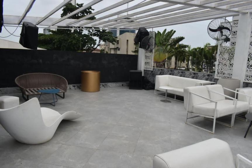 Jada Hotel And Suits Lagos Extérieur photo