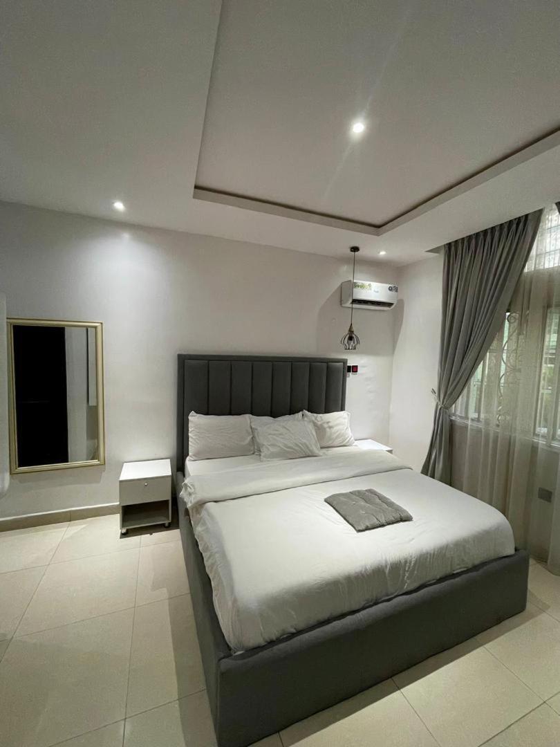 Jada Hotel And Suits Lagos Extérieur photo